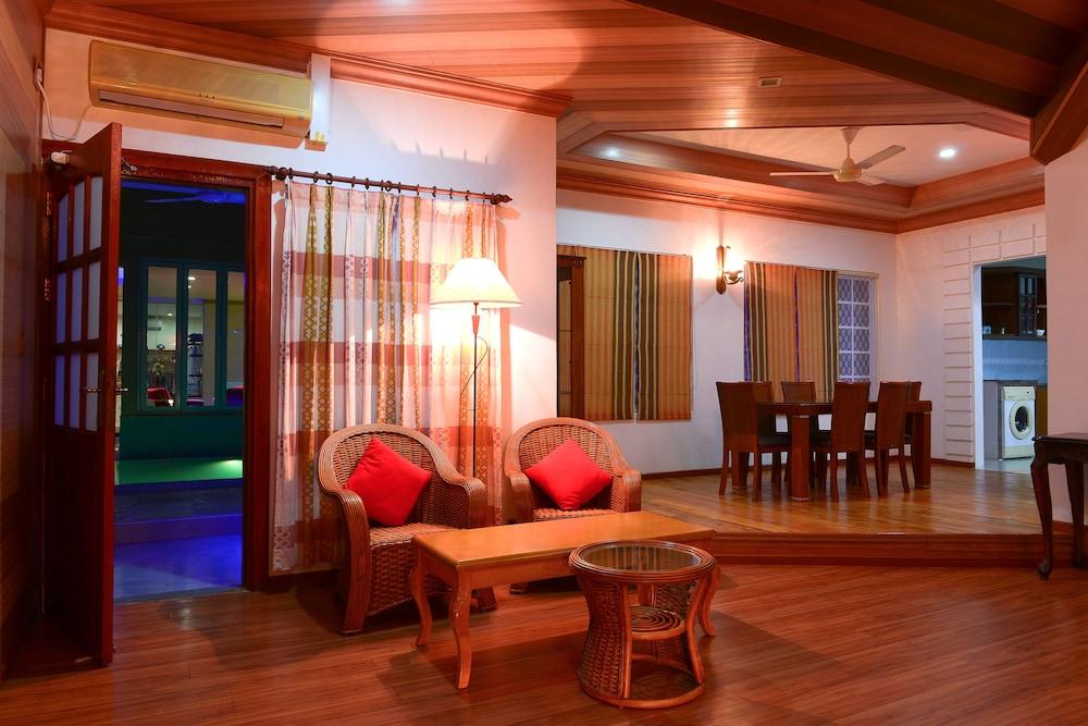 Reveries Maldives Gan  Εξωτερικό φωτογραφία