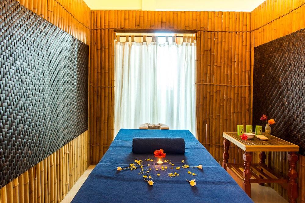 Reveries Maldives Gan  Εξωτερικό φωτογραφία
