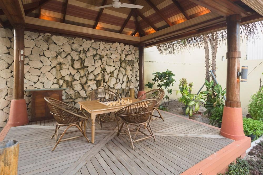 Reveries Maldives Gan  Εξωτερικό φωτογραφία