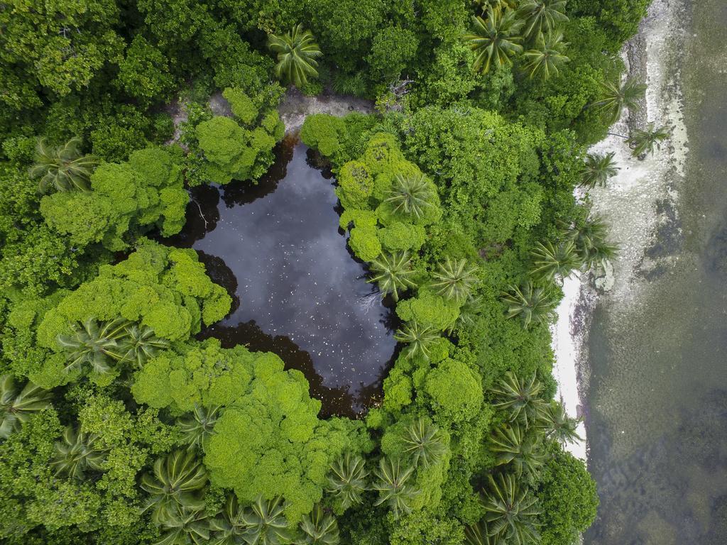 Reveries Maldives Gan  Εξωτερικό φωτογραφία